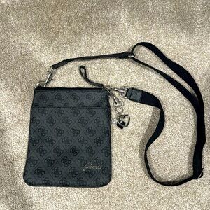 Guess crossbody